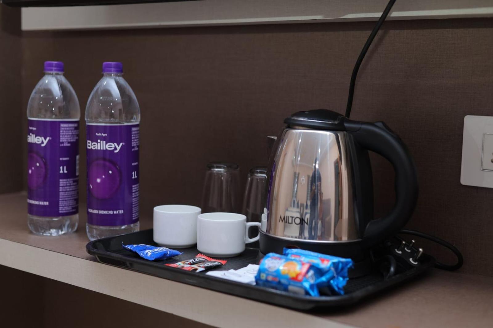 Sri Ganesh Grand Hotell Tirupati Exteriör bild